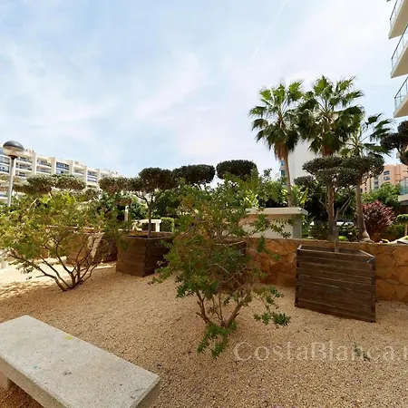 Executive 2 Bedroom Luxury By The Beach With King-size Bed *