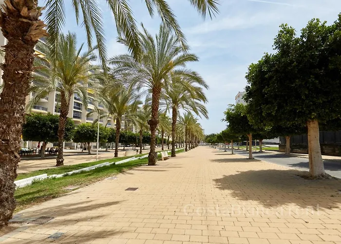 Lejlighed Executive 2 Bedroom Luxury By The Beach With King-size Bed Benidorm